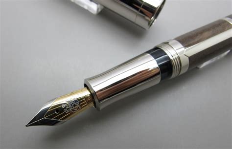 Faber joined cnbc in 1993 after seven years at institutional investor. Faber Castell Pen of The Year 2007 | Bolígrafos, Pluma ...