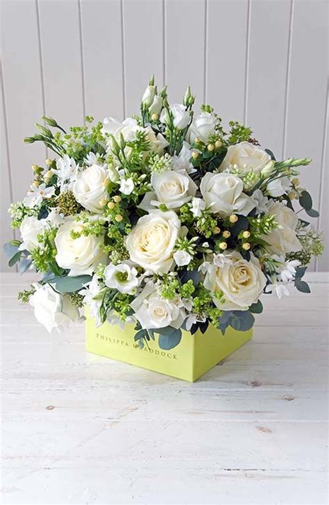 101 flower arrangement tips tricks and ideas for beginners beautiful floral arrangements and