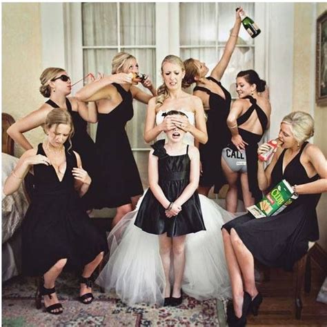 Pin By Mariah Lobello On Here Comes The Bride Bridesmaid Pictures
