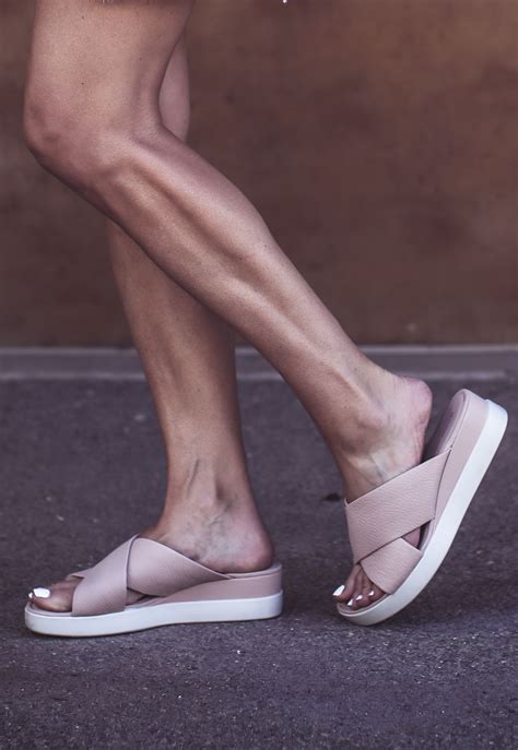 The Most Comfortable Sandals Ecco Fashion Blogger Erin Busbee Most Comfortable Sandals