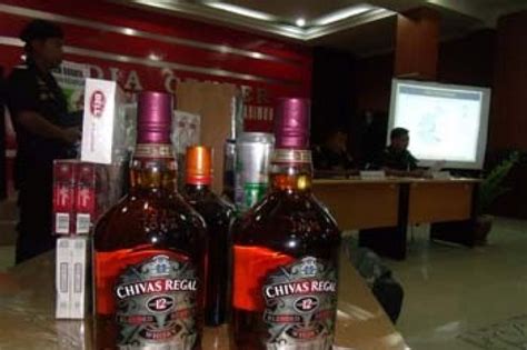 Ini dia panduan lengkapnya dengan merk, resep, dan es batu akan membuat anggur merah kamu kaya rasa, rasanya sama seperti wine mahal yang pernah kamu coba. Gambar Minuman Orang Tua Dan Rokok