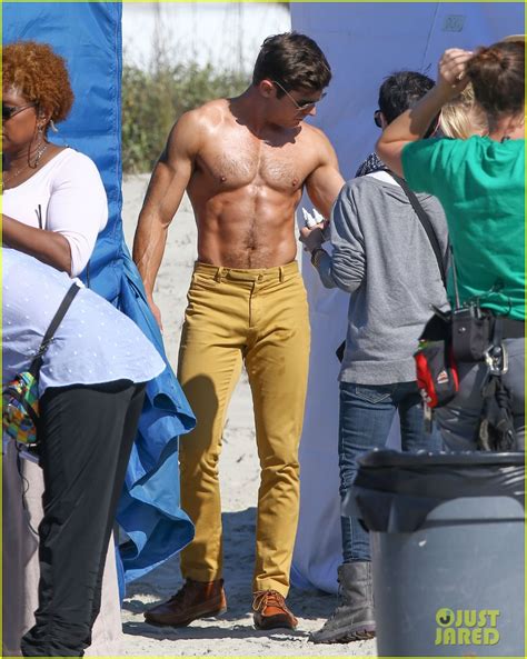 Zac Efron In Talks To Star In Baywatch Movie With The Rock Photo