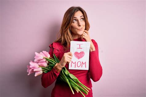 Beautiful Brunette Woman Holding Love Mom Message And Tulips Celebrating Mothers Day Serious