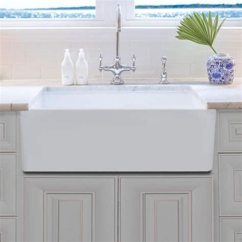 Farmhousesinks specialize in farmhouse sinks, accessories and fireclay country farmhouse kitchen sink designs. Nantucket Sinks 33 L x 20 W Farmhouse Kitchen Sink with ...