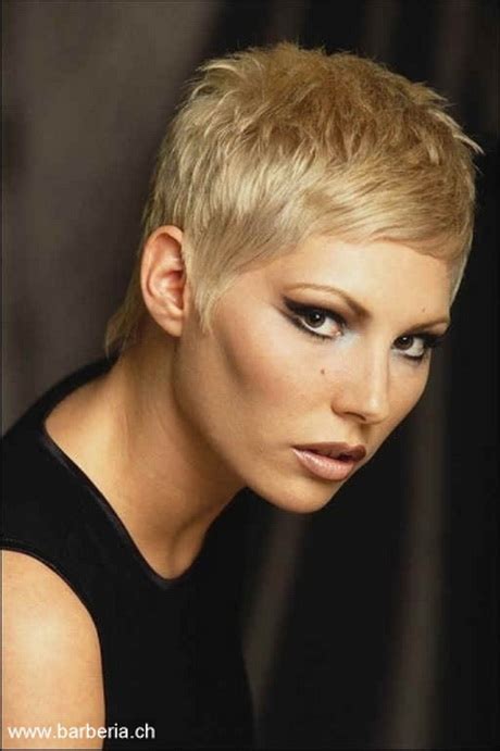 Dieser pinnwand folgen 826 nutzer auf pinterest. Fransige kurzhaarfrisuren damen