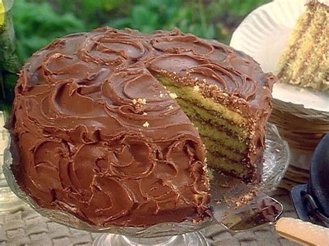 Ingredients 2 sticks butter, melted and divided, plus more for greasing pan 1 (18.25 oz) package chocolate cake. Six-Layer Chocolate Cake Recipe : Paula Deen : Food ...