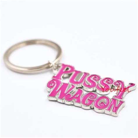 Free Shipping 2018 New Hot Movie Kill Bill Pussy Wagon Pendants High Quality Alloy Key Ring
