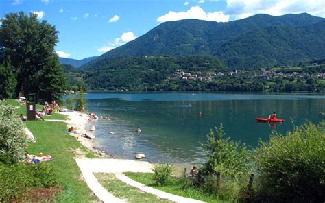 Spiaggia Nel Lago Di Caldonazzo Caldonazzo Trentino Alto Adige