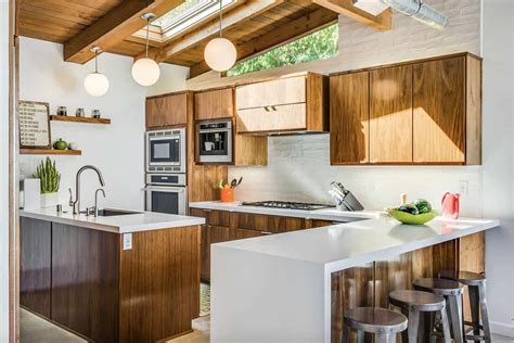 25 Incredible Midcentury Modern Kitchens To Delight The Senses In 2020