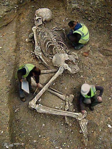 Giant Skeletons Found In India Checkmate Atheists