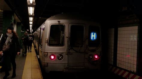 Photo by david pirmann, august 2000. MTA: R46 C/H train leaving 14 St-Union Square - YouTube