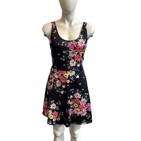 Divided Handm Women S Size 16 Sleeveless Mini Dress Black And Floral S