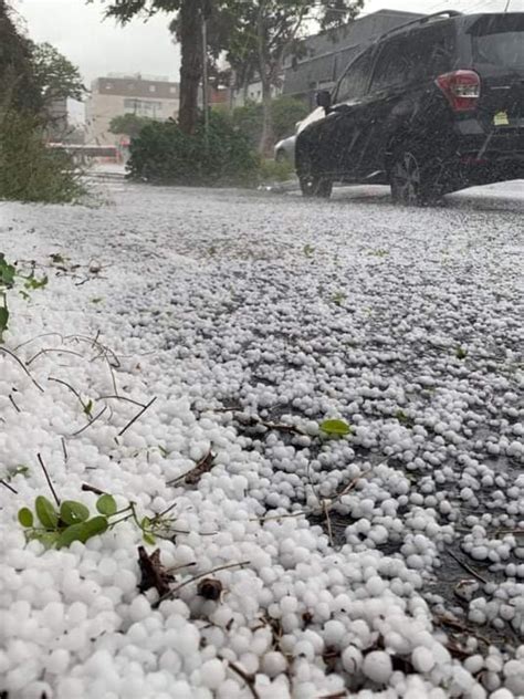 Victoria Weather Hail Falls In Melbourne Warnings For Wild 90kmh