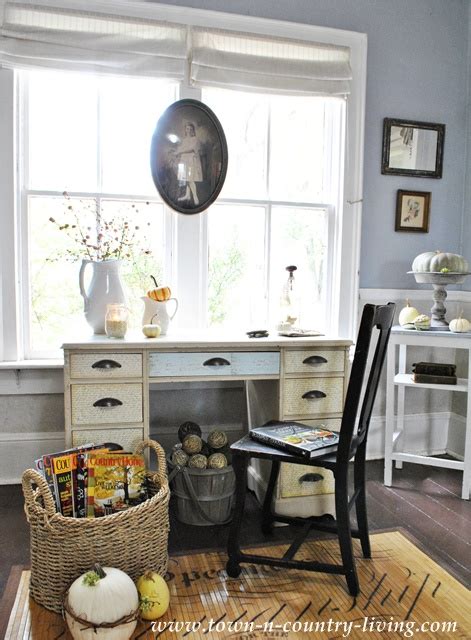 Fall Decorating Details In The Entryway Town And Country