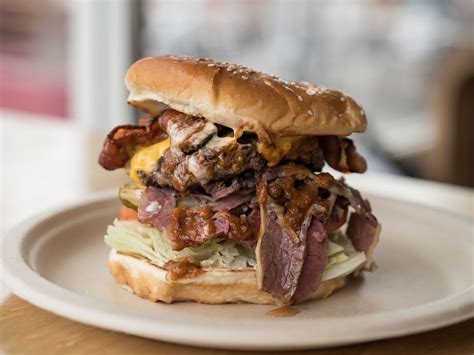 The 19 Best Burgers In Los Angeles Eater La