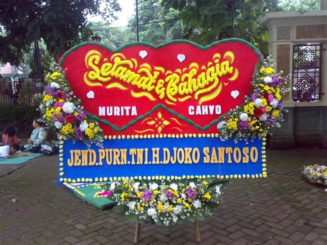 Untuk menjawab pertanyaan ini maka perlu kita jelaskan bahwa bunga disebut sempurna. Contoh, Rangkaian Bunga, Ucapan, Selamat, Bahagia, Ulang ...