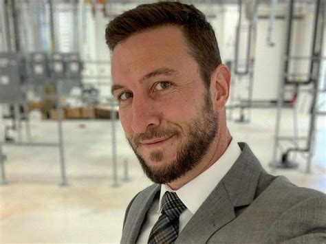 Pablo Schreiber to star in 'Halo' series - Times of India