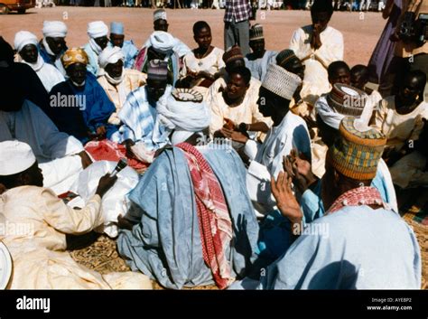 Niger Tuaregs Story Tellings Stock Photo Alamy