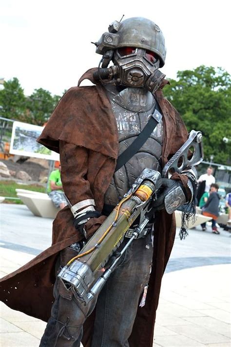 Hearts are the ncr, the new california republic, trying to rebuild america. NCR Ranger | Cosplay | Pinterest