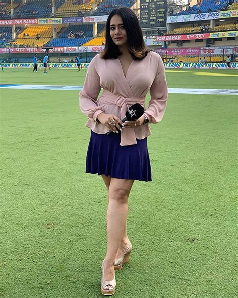 Hottest Anchors In Ipl Top 5 Most Beautiful Ipl Female Anchors