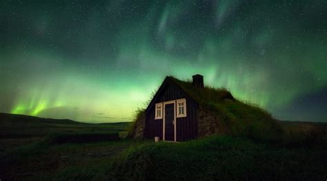 Ultimate Guide To The Northern Lights In Iceland