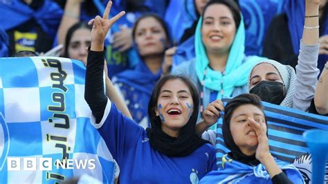 Iran Women Attend First League Match For 40 Years