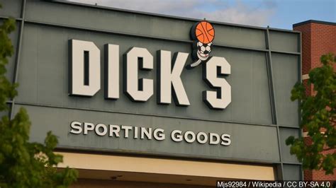 Dicks Sporting Goods Considers Removing All Hunting Gear From Stores