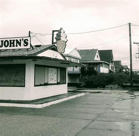 Youll Love Burgers And Shakes From Johns Drive In In North Carolina
