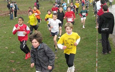 Plus De 1000 élèves Pour Le Cross Départemental Diaporama La République Des Pyrénéesfr