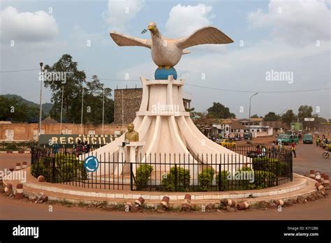 Bangui Monument Hi Res Stock Photography And Images Alamy