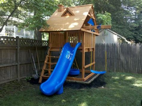 Small Backyard Playsets 10 Best Outdoor Playsets And Swing Sets