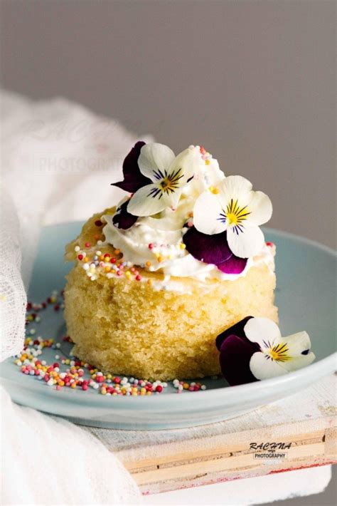 2 Minute Microwave Vanilla Cake Recipe | Eggless Vanilla Mug Cake