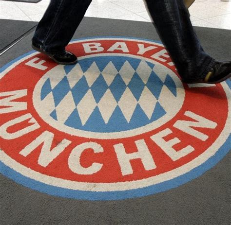 ⚽ der fc bayern münchen ist der erfolgreichste fußballverein deutschlands. Bayern München: Warten auf den weißen Rauch - WELT