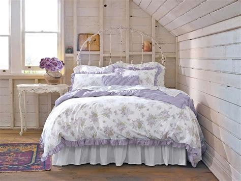 Shabby chic bedrooms are all about embracing your sentimental side and taking an economical approach to create a stylish, cozy, grounded sanctuary. 50 Delightfully Stylish and Soothing Shabby Chic Bedrooms