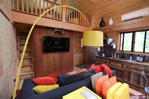 Small garden ideas can be quite subtle. Texas Treehouse - Treehouse Masters | Tiny House Stuff ...