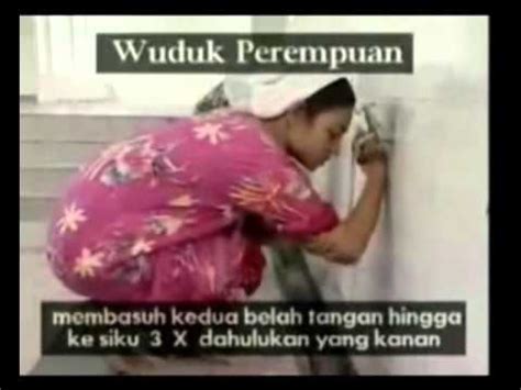 Tata cara sholat subuh beserta bacaan qunut. Cara berwuduk bg perempuan.wmv - YouTube