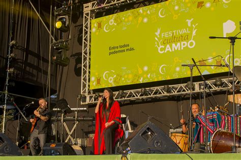 Actores k se reunieron con cristina en el instituto patria. Convocan a artistas bonaerenses para el Festival Cultura ...