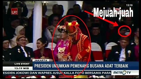 Jul 26, 2021 · pakaian adat suku nias pulau nias terletak di sebelah barat pulau sumatera. Bangga_Pakaian ADAT KARO DAN NIAS DIPILIH SEBAGAI PEM.. - YouTube