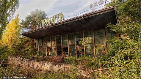 Chernobyl Ghost Town Frozen In Time Eerie Photos Show How Abandoned