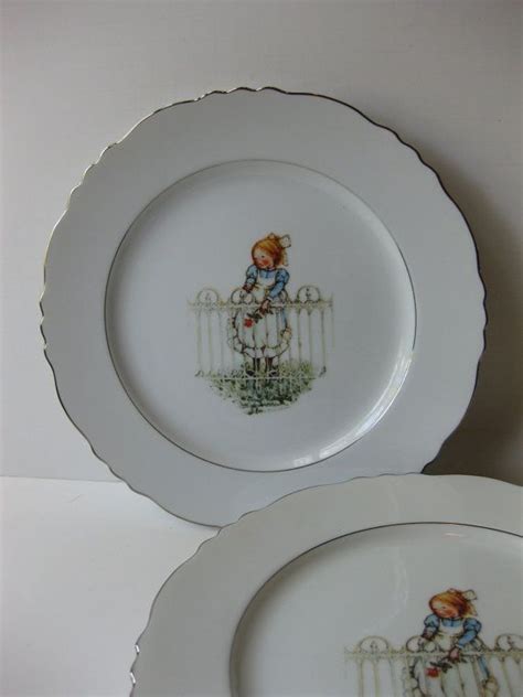 vintage holly hobbie pattern girl with rose elegant dinner plates set of four holly hobbie