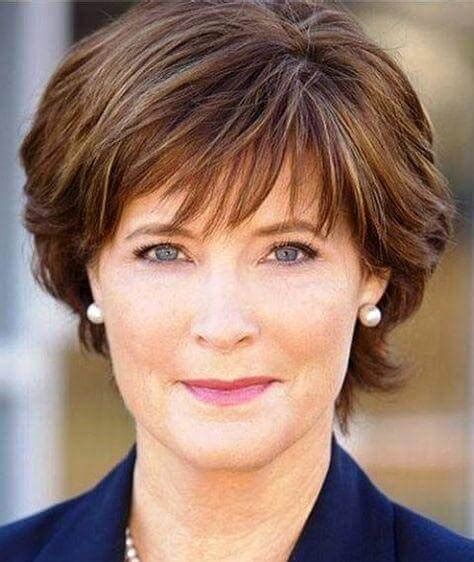 16 trending short hairstyles for women over 50 with round faces