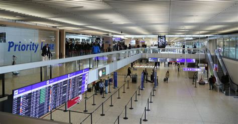 Der Flughafen Genf Rechnet Mit Dreistelligem Millionenverlust