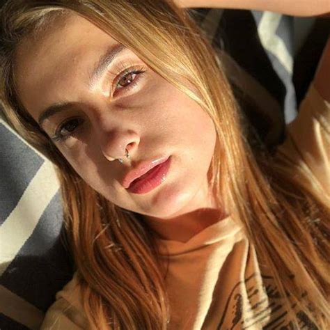 Kristen Scott Profiles • Instagram Twitter Tiktok Foller