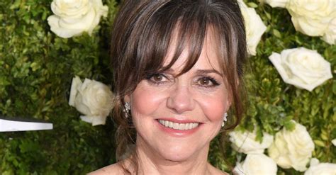 People Are Screaming After Sally Field Tried To Set Her Son Up With