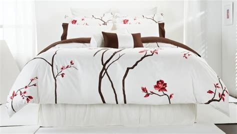 Sakura Bedding From Glucksteinhome Home Bedroom Interior Bed