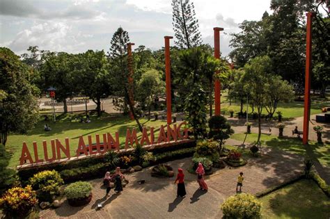 Alun Alun Merdeka Simbol Perkembangan Malang Kota Id