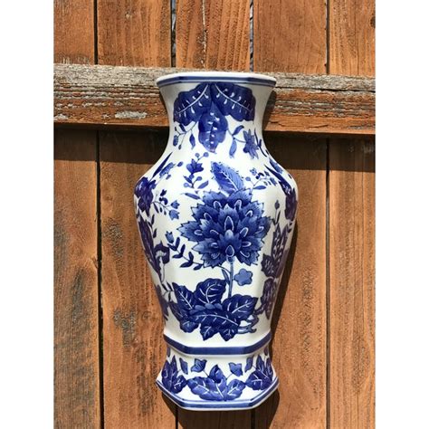 Vintage Chinoiserie Blue And White Wall Pocket Vases Set Of 3 Chairish