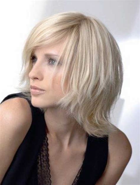 The hairstyle is quite short and has volume on the top. Best Short Haircuts for Straight Fine Hair | Short ...