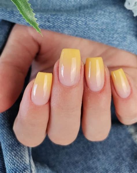The Acrylic Short Yellow Nails That Fashion Experts Are Makingyou Are
