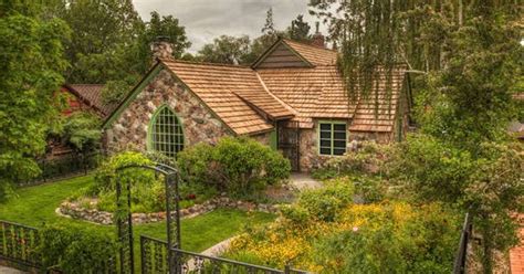 Tour 6 historic Reno homes on Saturday